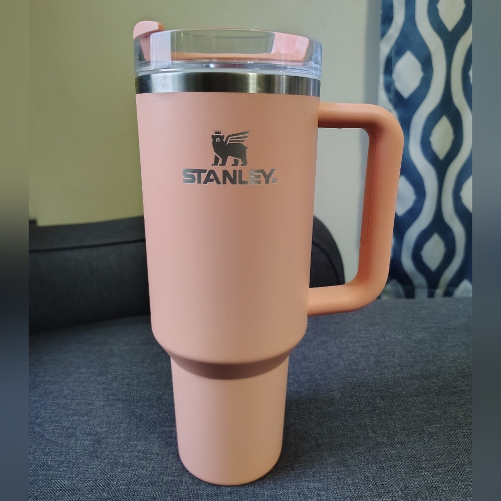 Stanley Quencher H.20 FlowState Tumbler 40oz
